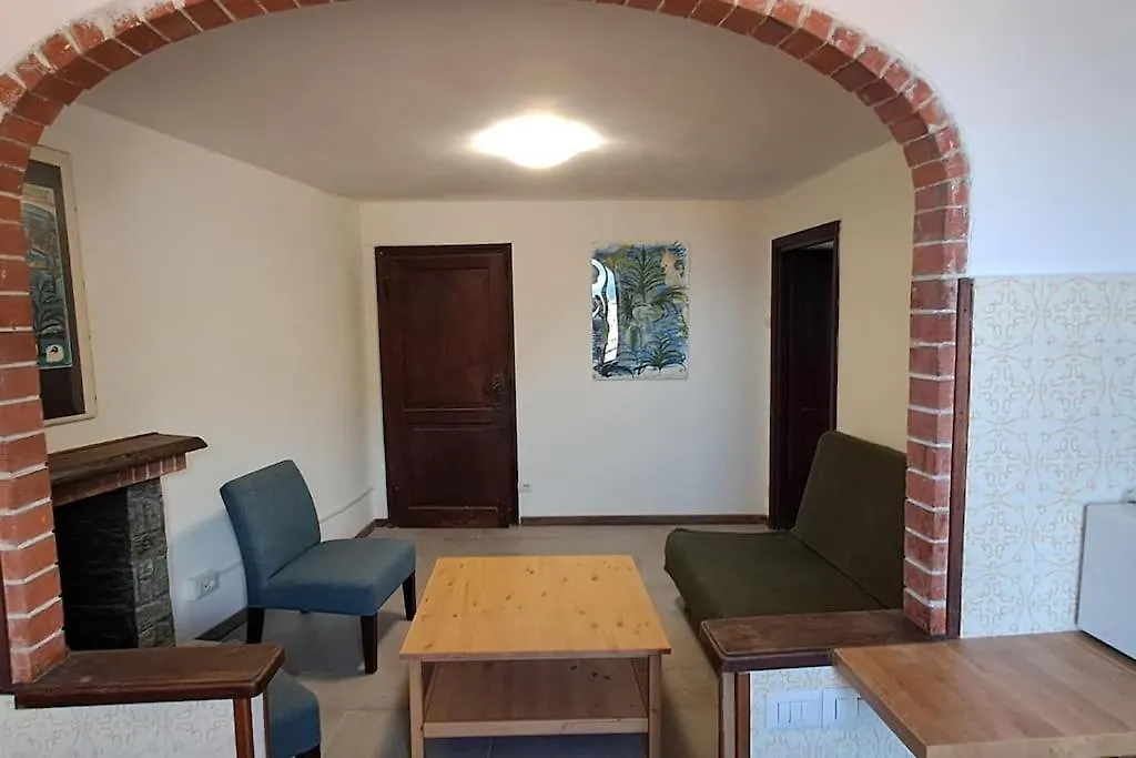 شقة The Old Town House ميناجيو